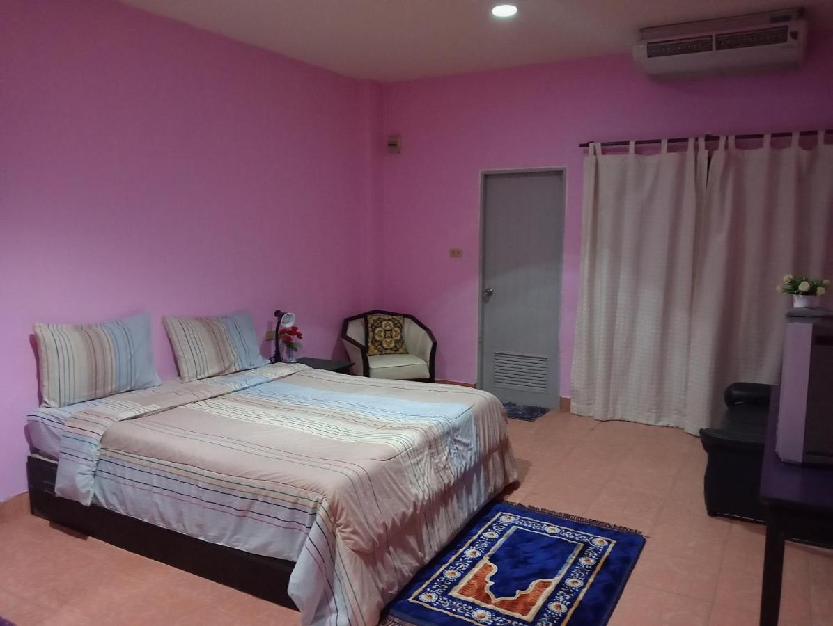 Apartments Thai Smile Pattaya Exterior photo